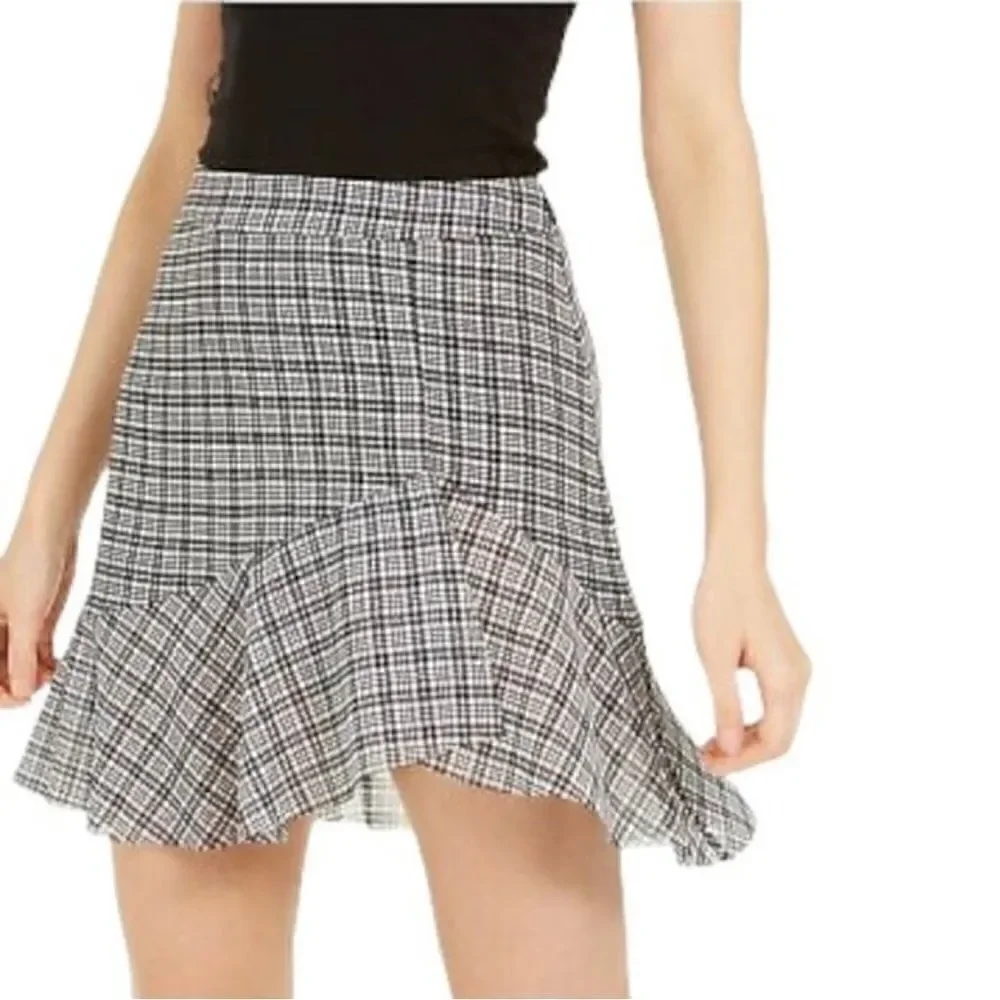 41. Michael Kors Black & White Houndstooth mini flounce skirt Size 10 NWT